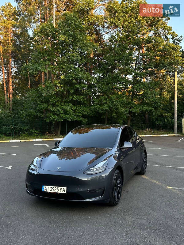 Tesla Model Y 2021
