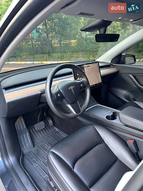 Внедорожник / Кроссовер Tesla Model Y 2021 в Буче