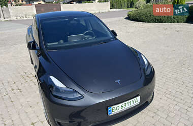 Внедорожник / Кроссовер Tesla Model Y 2024 в 