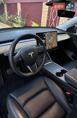 Внедорожник / Кроссовер Tesla Model Y 2021 в 