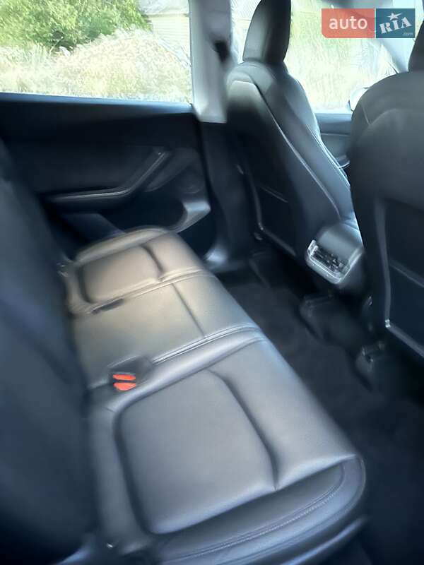 Внедорожник / Кроссовер Tesla Model Y 2021 в Одессе