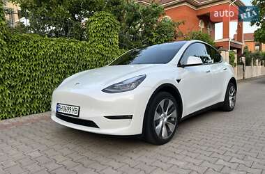 Внедорожник / Кроссовер Tesla Model Y 2021 в 