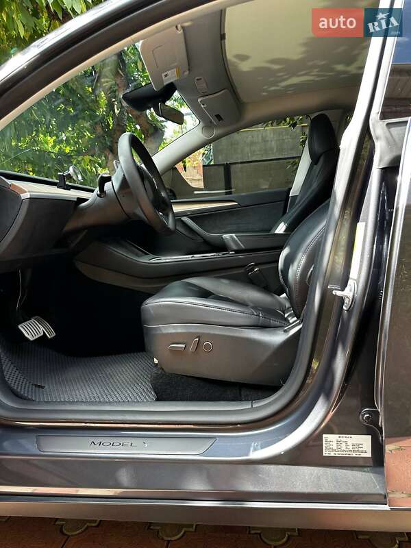 Позашляховик / Кросовер Tesla Model Y 2023 в Кропивницькому