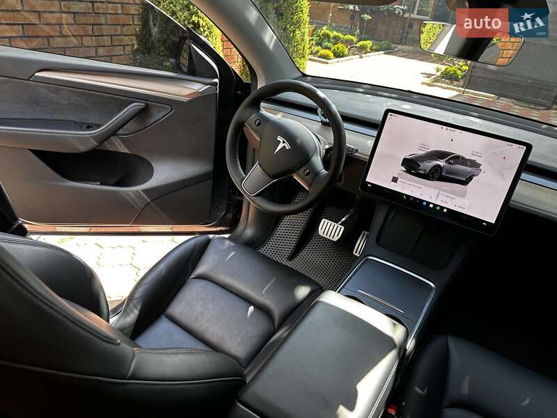 Позашляховик / Кросовер Tesla Model Y 2023 в Кропивницькому