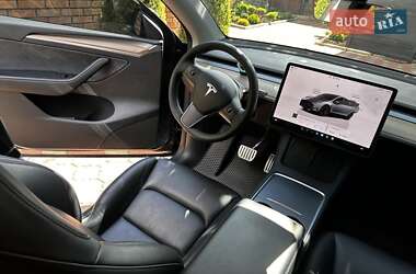 Позашляховик / Кросовер Tesla Model Y 2023 в 