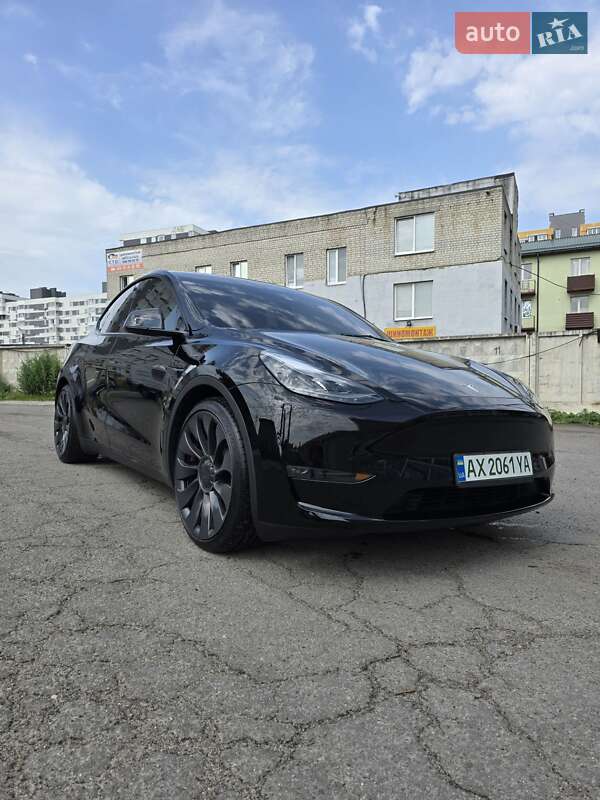 Внедорожник / Кроссовер Tesla Model Y 2023 в Харькове