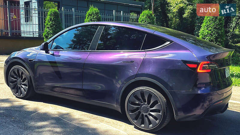 Позашляховик / Кросовер Tesla Model Y 2023 в Києві