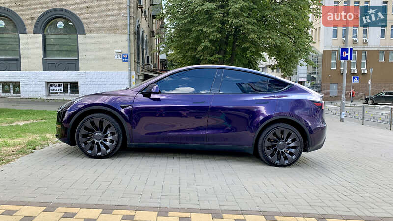 Позашляховик / Кросовер Tesla Model Y 2023 в Києві