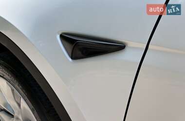 Внедорожник / Кроссовер Tesla Model Y 2022 в 