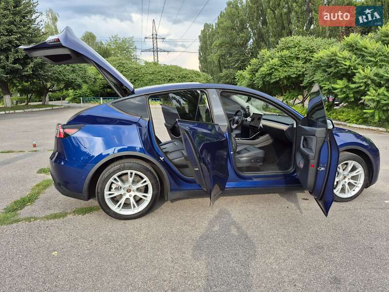 Позашляховик / Кросовер Tesla Model Y 2020 в Вінниці