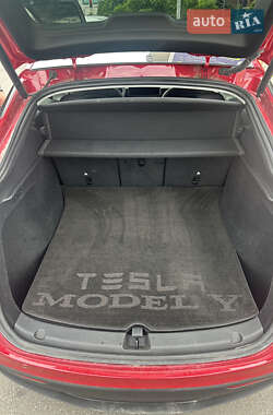 Внедорожник / Кроссовер Tesla Model Y 2023 в 