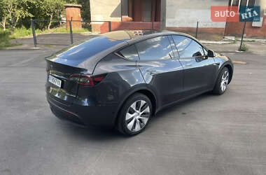 Внедорожник / Кроссовер Tesla Model Y 2024 в 