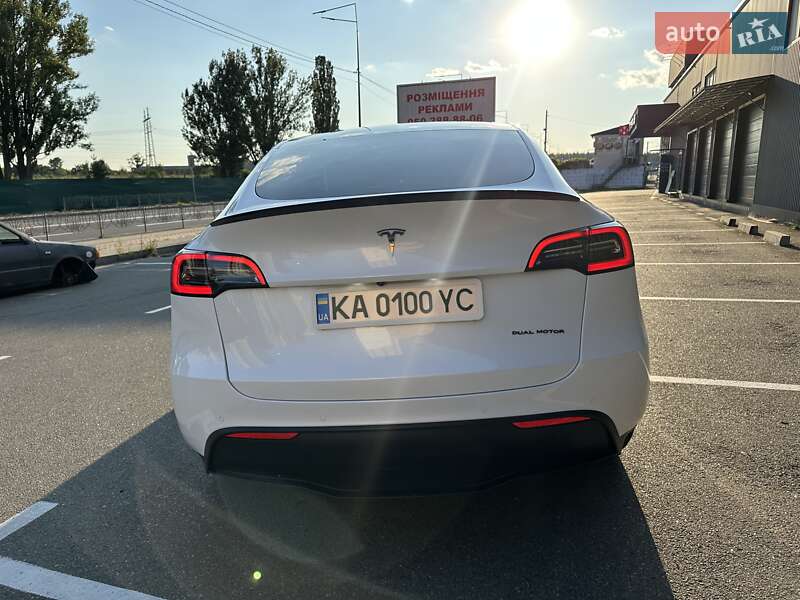 Внедорожник / Кроссовер Tesla Model Y 2021 в Киеве