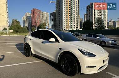 Внедорожник / Кроссовер Tesla Model Y 2021 в 