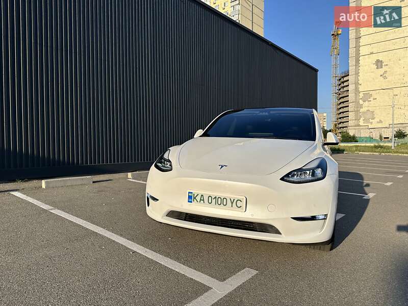 Внедорожник / Кроссовер Tesla Model Y 2021 в Киеве