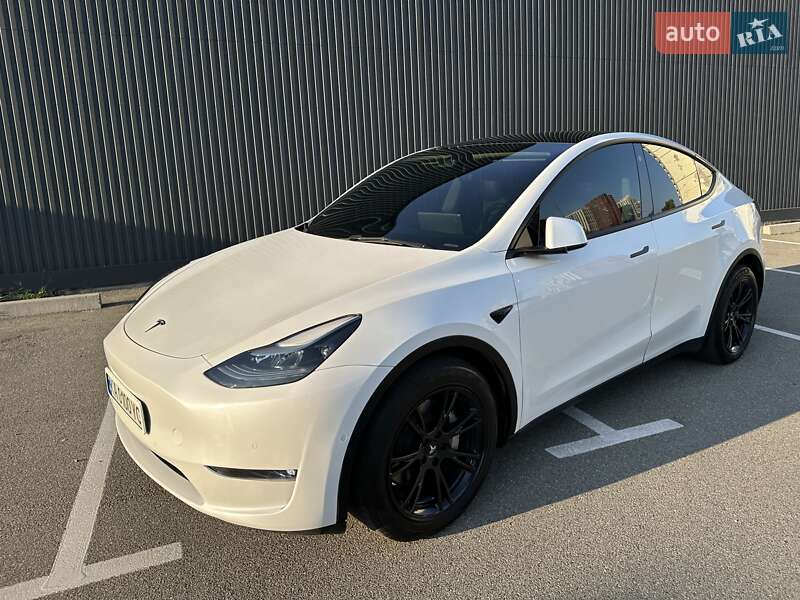 Внедорожник / Кроссовер Tesla Model Y 2021 в Киеве