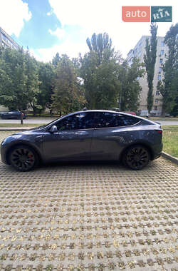 Внедорожник / Кроссовер Tesla Model Y 2023 в 