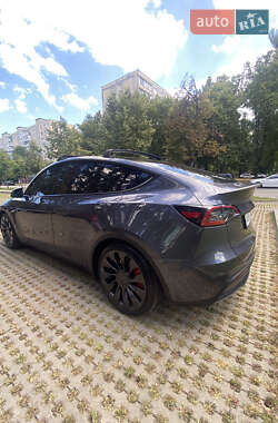 Внедорожник / Кроссовер Tesla Model Y 2023 в 