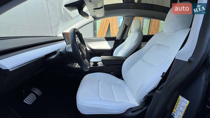 Внедорожник / Кроссовер Tesla Model Y 2021 в Луцке