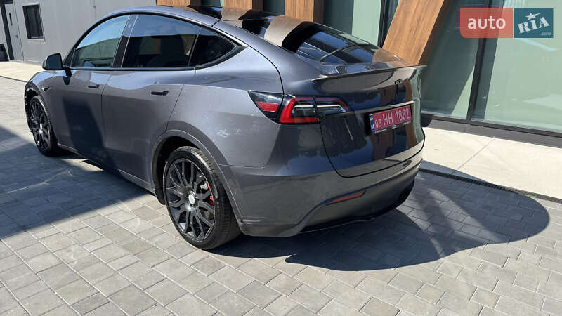 Внедорожник / Кроссовер Tesla Model Y 2021 в Луцке