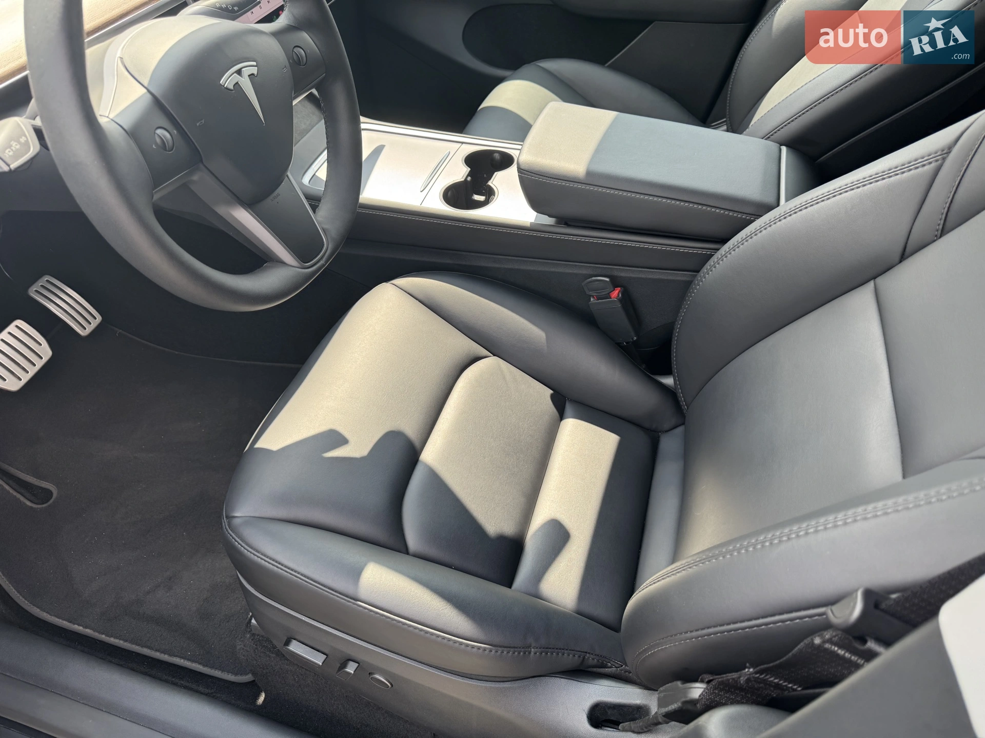 2024 Tesla Model Y - мініатюра 12