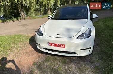 Внедорожник / Кроссовер Tesla Model Y 2021 в 