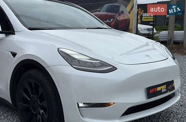 Внедорожник / Кроссовер Tesla Model Y 2021 в 