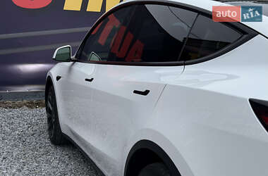Внедорожник / Кроссовер Tesla Model Y 2021 в 