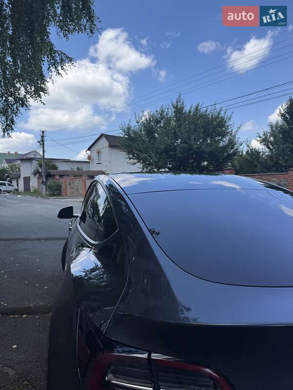 Внедорожник / Кроссовер Tesla Model Y 2021 в Киеве