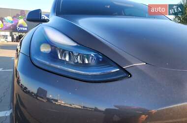 Внедорожник / Кроссовер Tesla Model Y 2021 в 