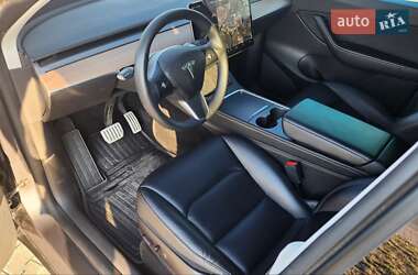 Внедорожник / Кроссовер Tesla Model Y 2021 в 