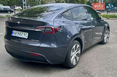 Внедорожник / Кроссовер Tesla Model Y 2024 в 