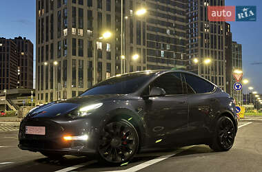 Внедорожник / Кроссовер Tesla Model Y 2022 в 