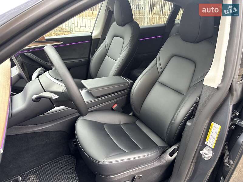 Внедорожник / Кроссовер Tesla Model Y 2023 в Киеве