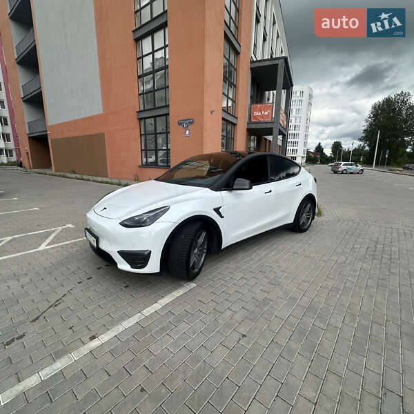 Внедорожник / Кроссовер Tesla Model Y 2020 в Львове