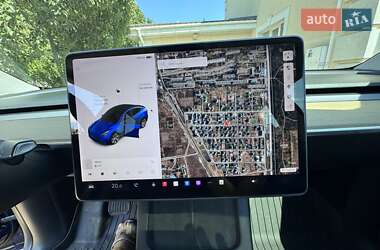 Внедорожник / Кроссовер Tesla Model Y 2021 в 
