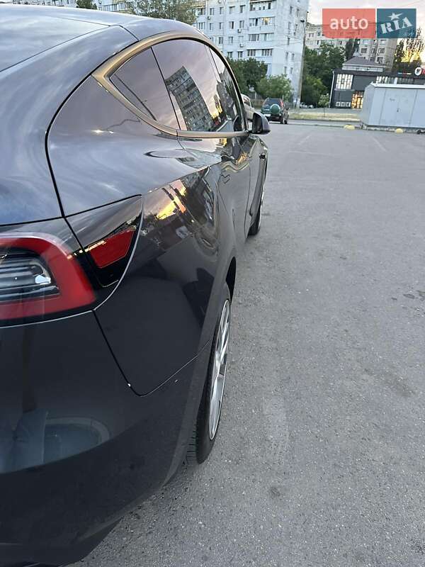 Позашляховик / Кросовер Tesla Model Y 2024 в Одесі
