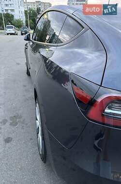 Внедорожник / Кроссовер Tesla Model Y 2024 в 