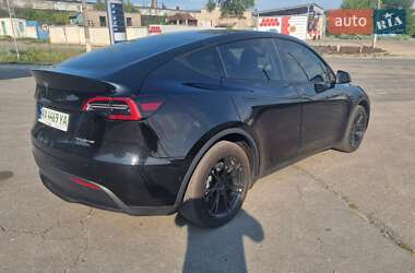 Позашляховик / Кросовер Tesla Model Y 2022 в 