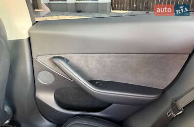 Внедорожник / Кроссовер Tesla Model Y 2022 в Днепре