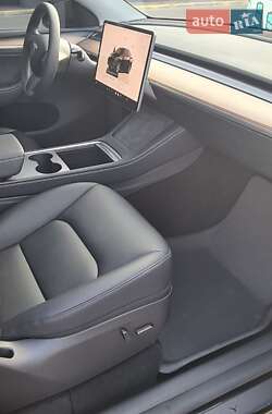 Внедорожник / Кроссовер Tesla Model Y 2023 в 