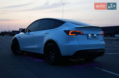 Внедорожник / Кроссовер Tesla Model Y 2023 в 