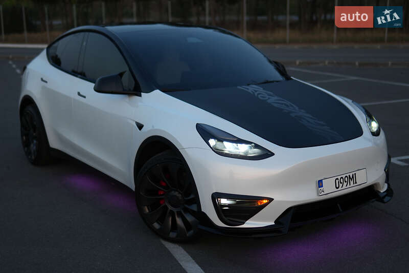 Позашляховик / Кросовер Tesla Model Y 2023 в Дніпрі фото 16 Позашляховик / Кросовер Tesla Model Y 2023 в Дніпрі
