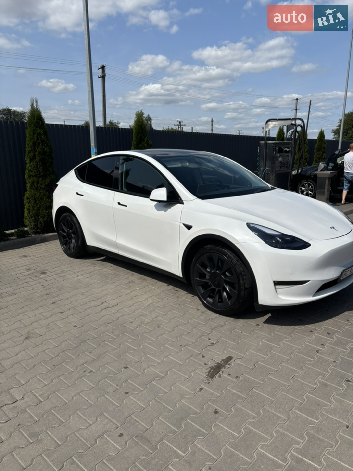 2021 Tesla Model Y - фото 1