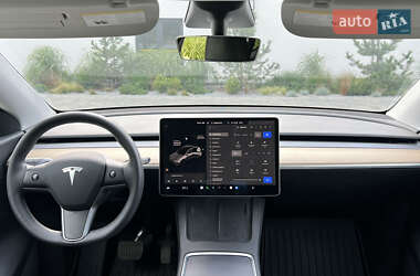 Внедорожник / Кроссовер Tesla Model Y 2021 в 