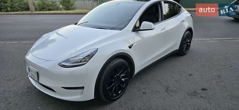 Позашляховик / Кросовер Tesla Model Y 2021 в Черкасах