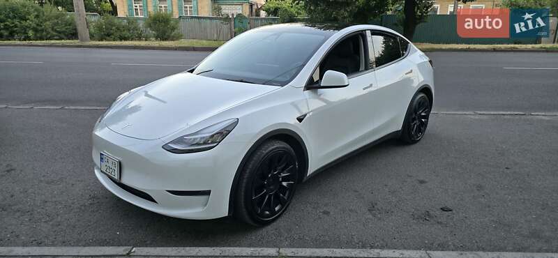 Позашляховик / Кросовер Tesla Model Y 2021 в Черкасах