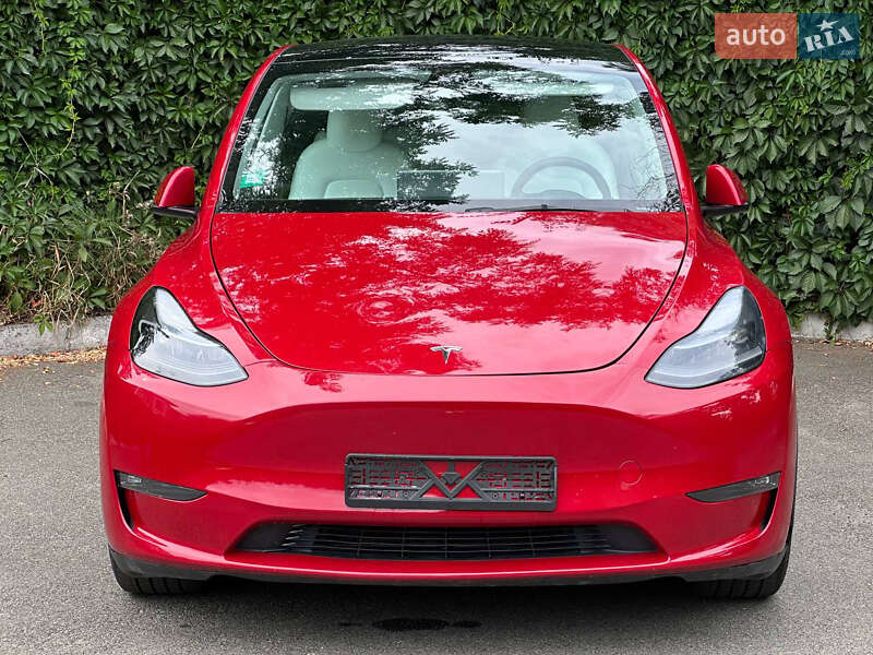 Внедорожник / Кроссовер Tesla Model Y 2023 в Киеве