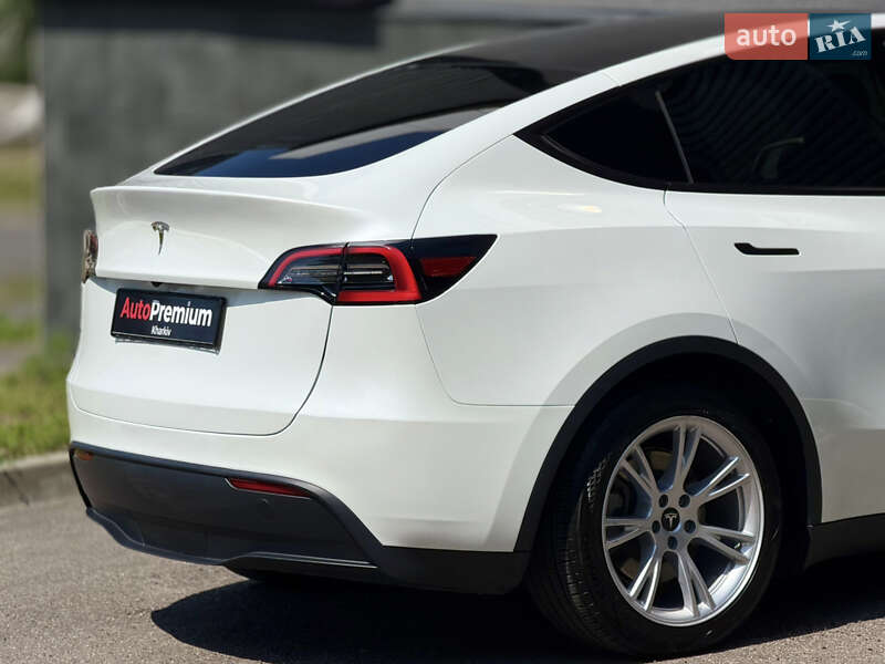Внедорожник / Кроссовер Tesla Model Y 2023 в Харькове