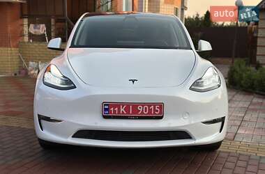Внедорожник / Кроссовер Tesla Model Y 2021 в 